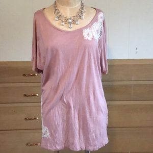 Cotton top accent with lace